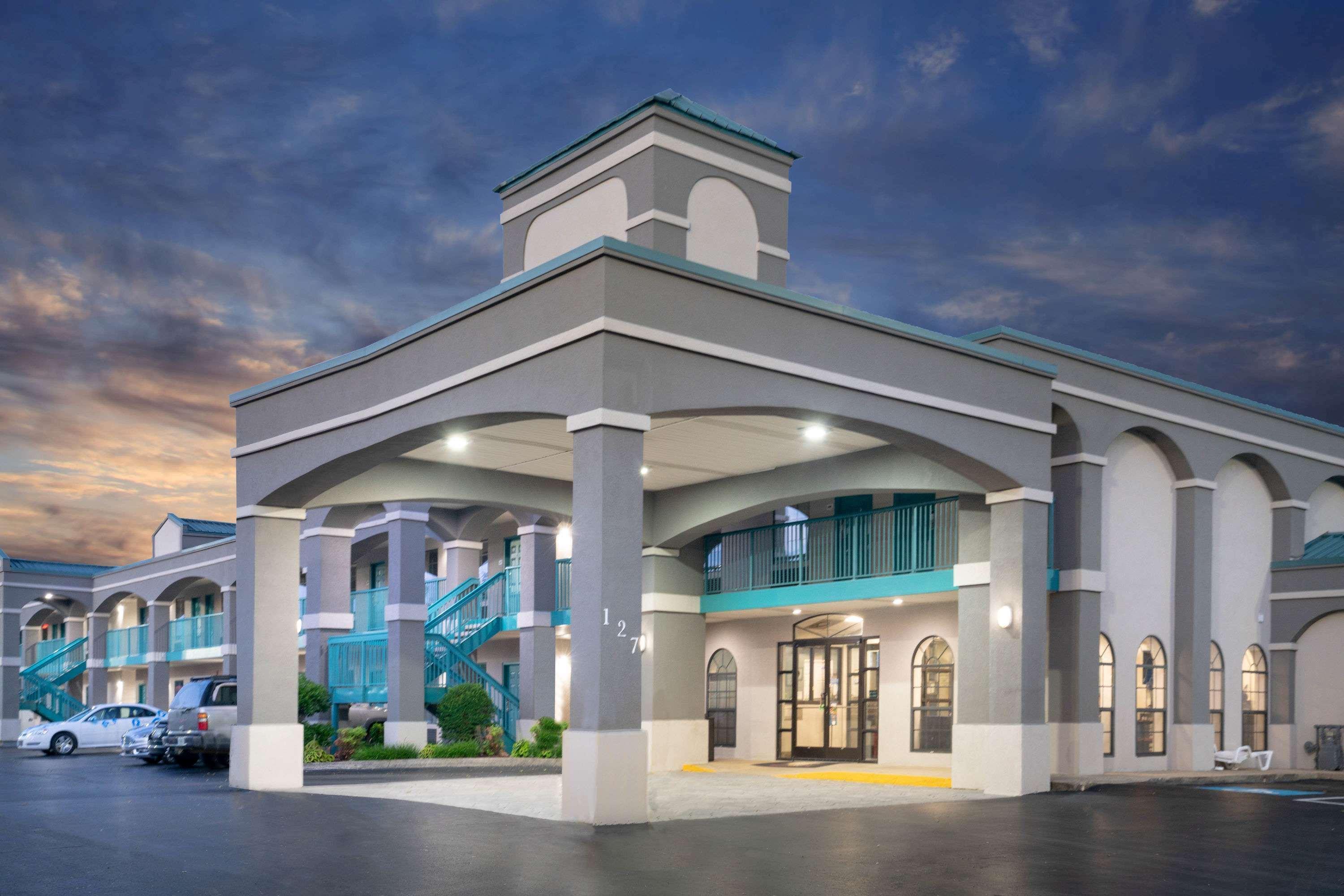 Super 8 By Wyndham מורפריסבורו מראה חיצוני תמונה